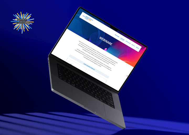 Etak Website auf Laptop